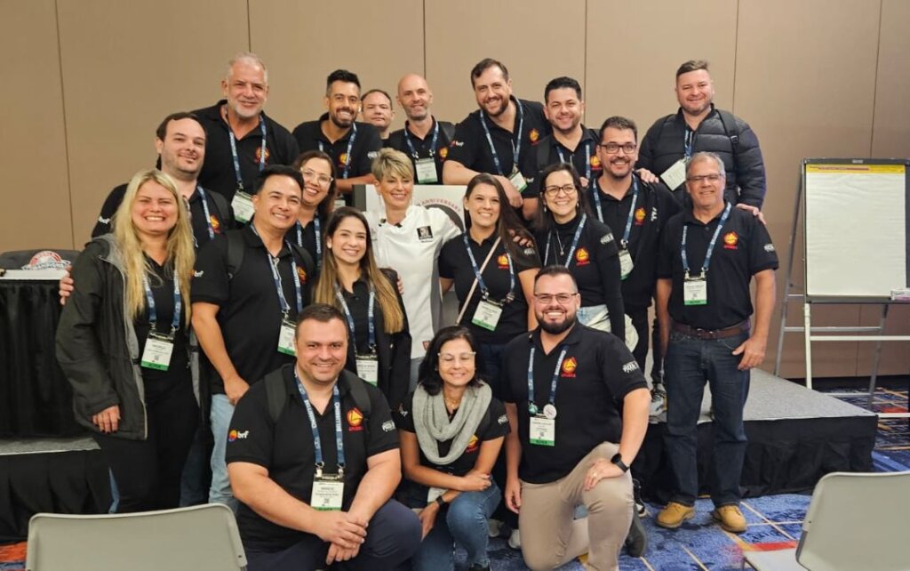 Grupo da Apubra participa de duas palestras no primeiro dia de Pizza Expo